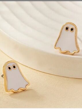 Cute Ghost Enamel Stud Earrings - White & Gold